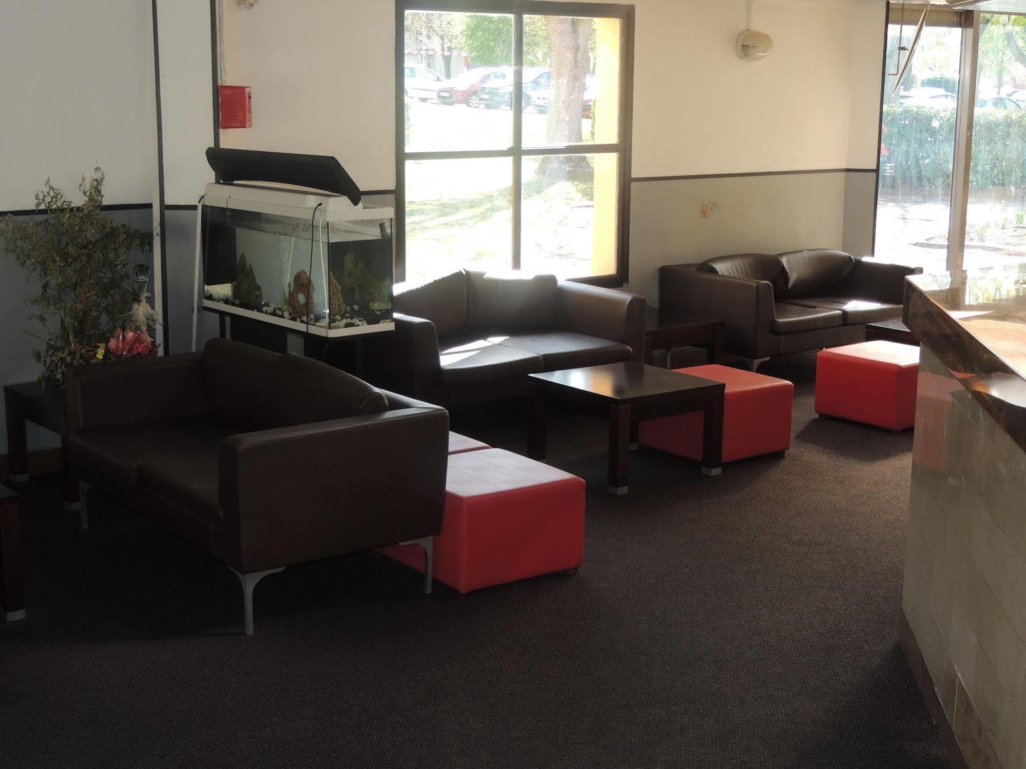 Ibis Budget Saint-Ouen-L'Aumone Ngoại thất bức ảnh